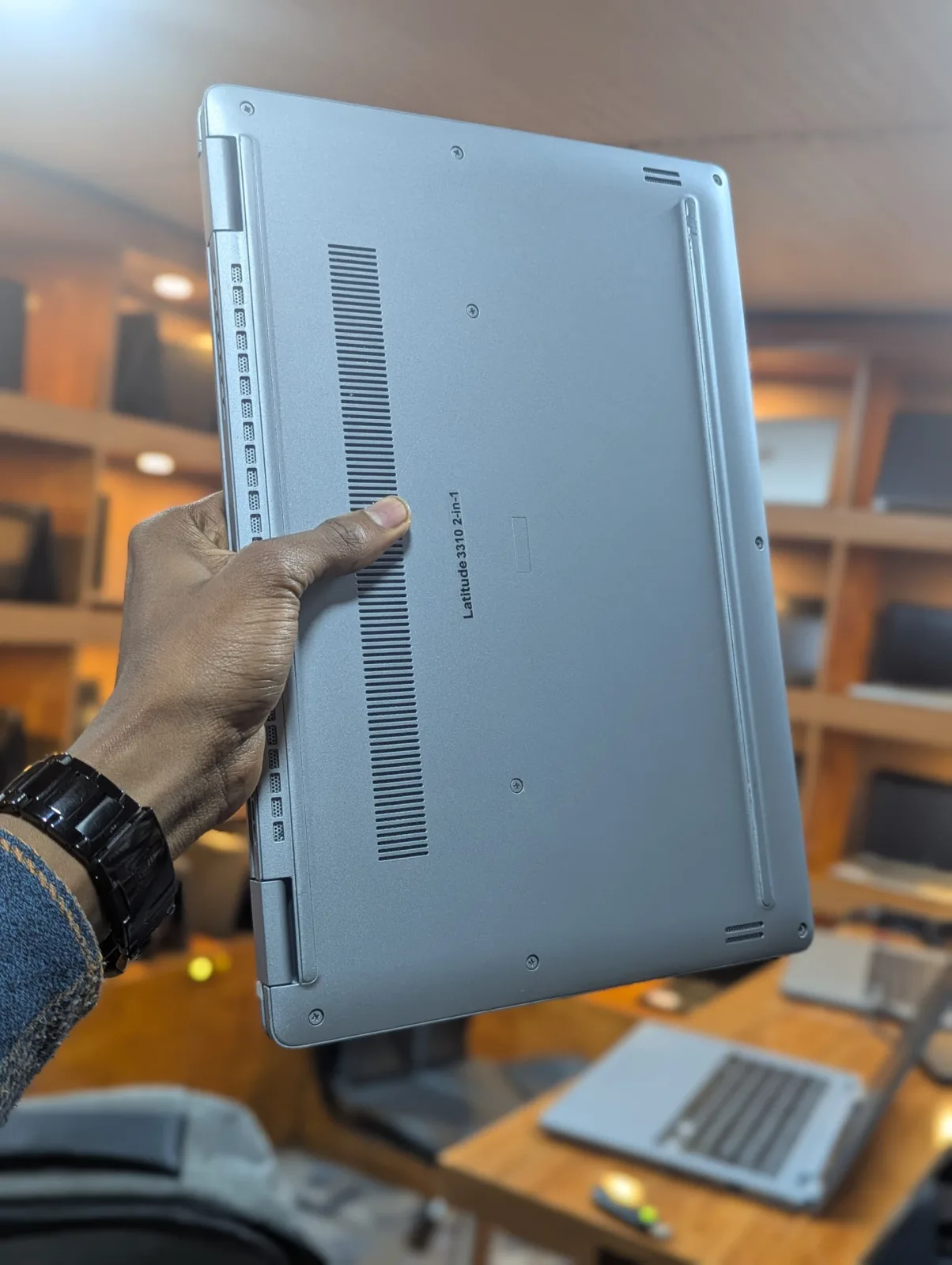 Dell Latitude 3310 2 in 1 Touch Thumbnail 8