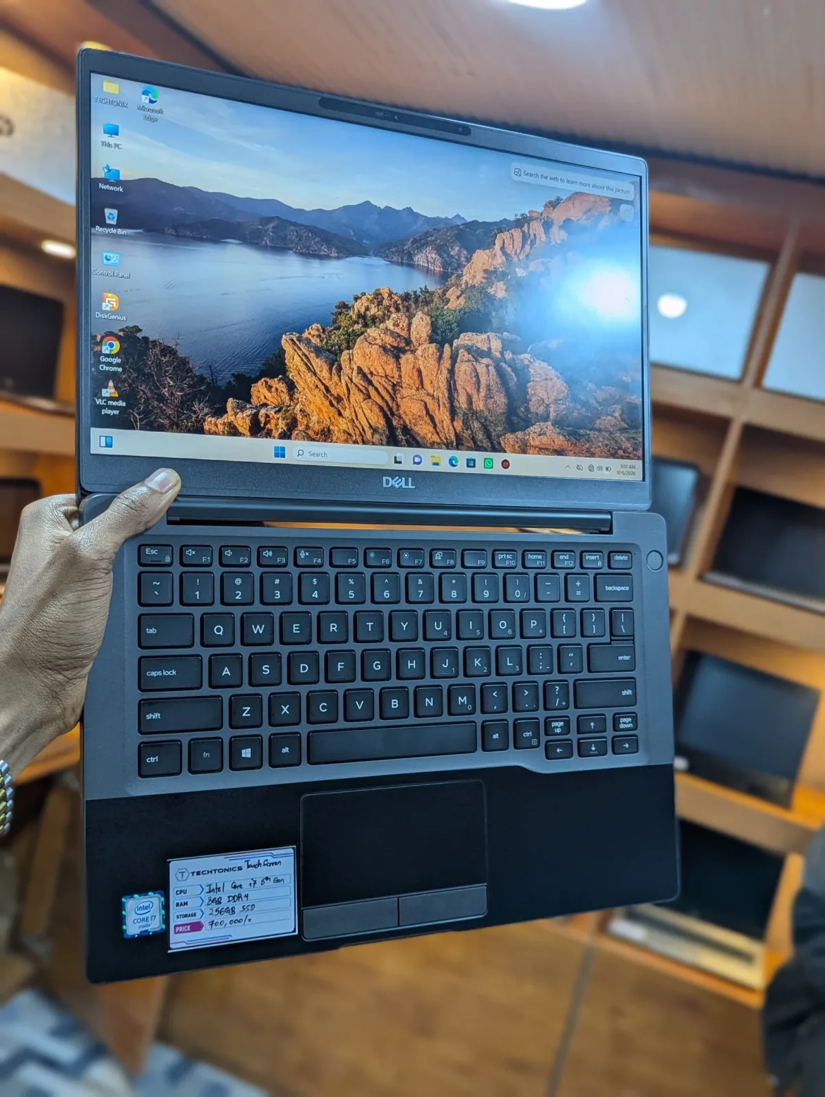 Dell Latitude 7400 Touchscreen Thumbnail 7