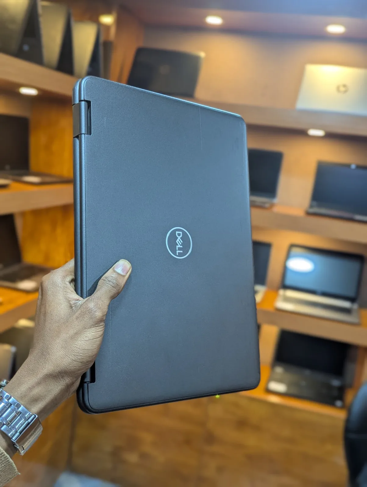 Dell Latitude 3190 Touchscreen Thumbnail 4