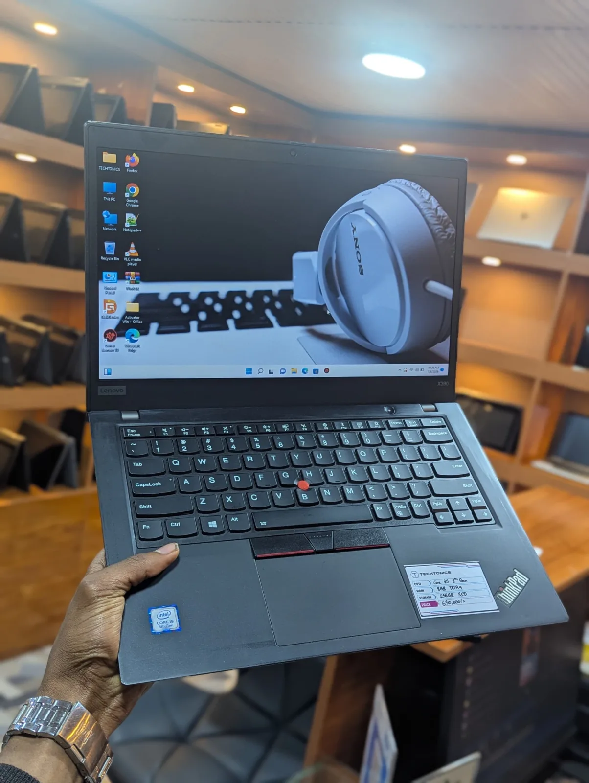 Lenovo Thinkpad x390 Thumbnail 3