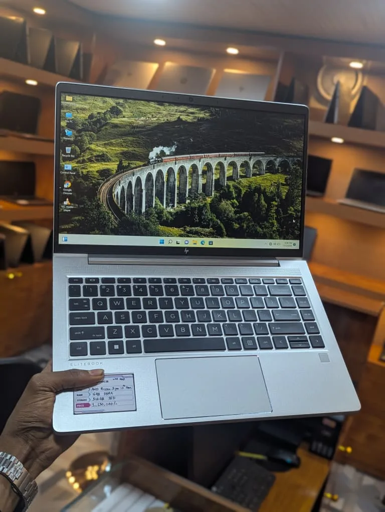 Hp Elitebook 645 G10 Thumbnail 3