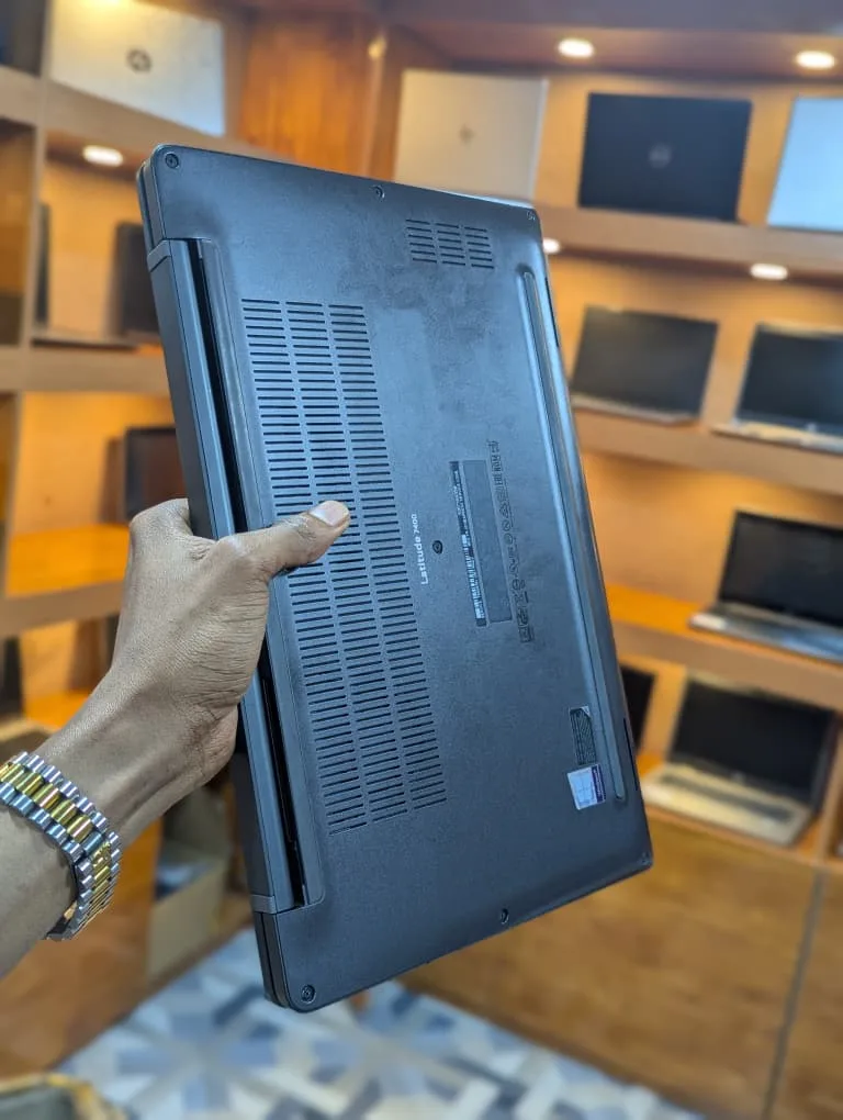 Dell Latitude 7400 i5 Thumbnail 5