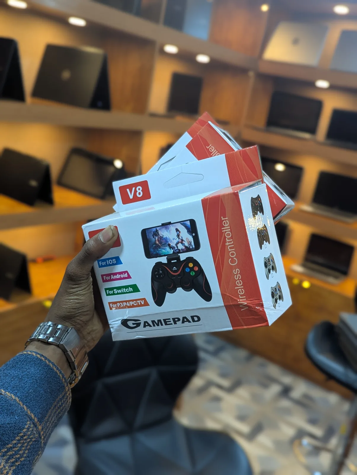 V8 Phone Gamepad Thumbnail 4