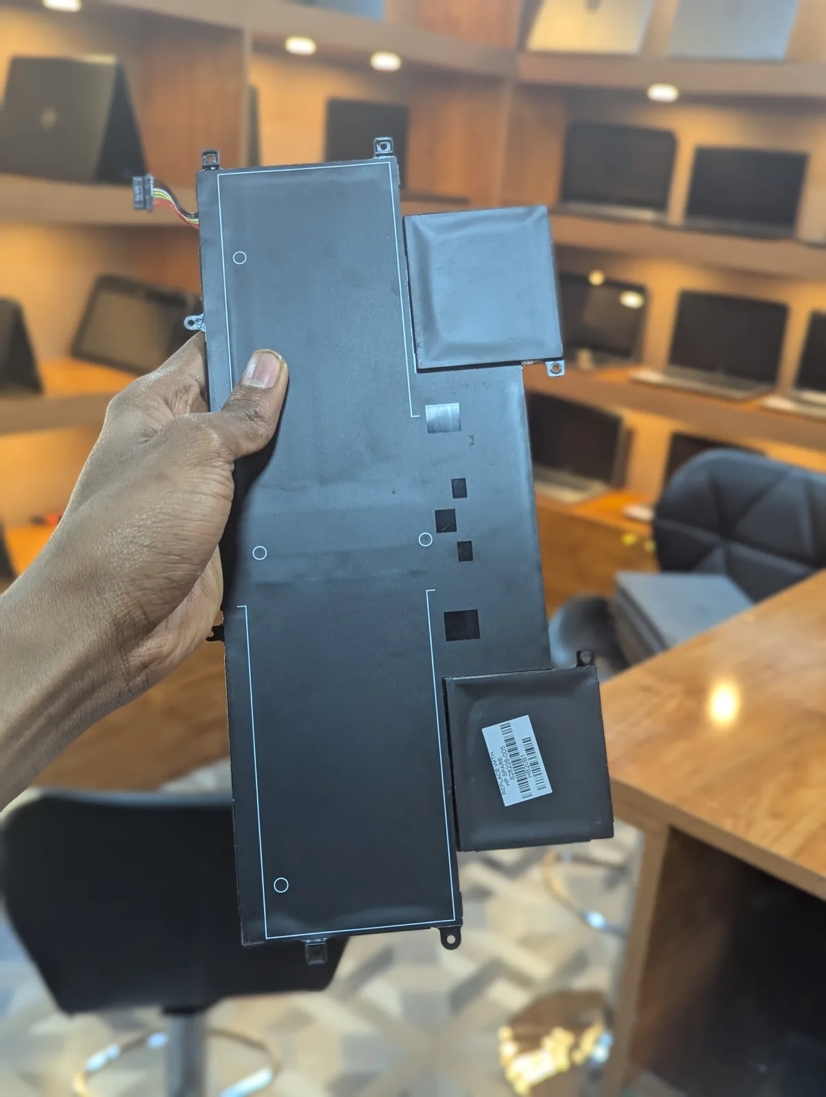 Battery E0OXL Thumbnail 3