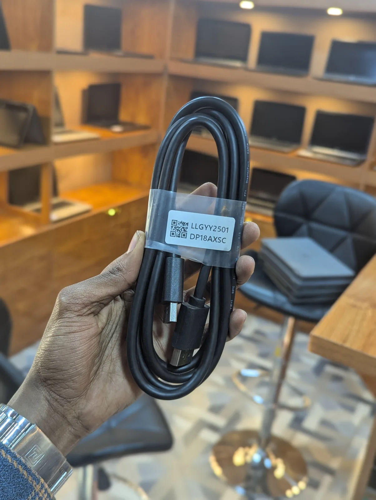 DP Display Port Cable Thumbnail 2