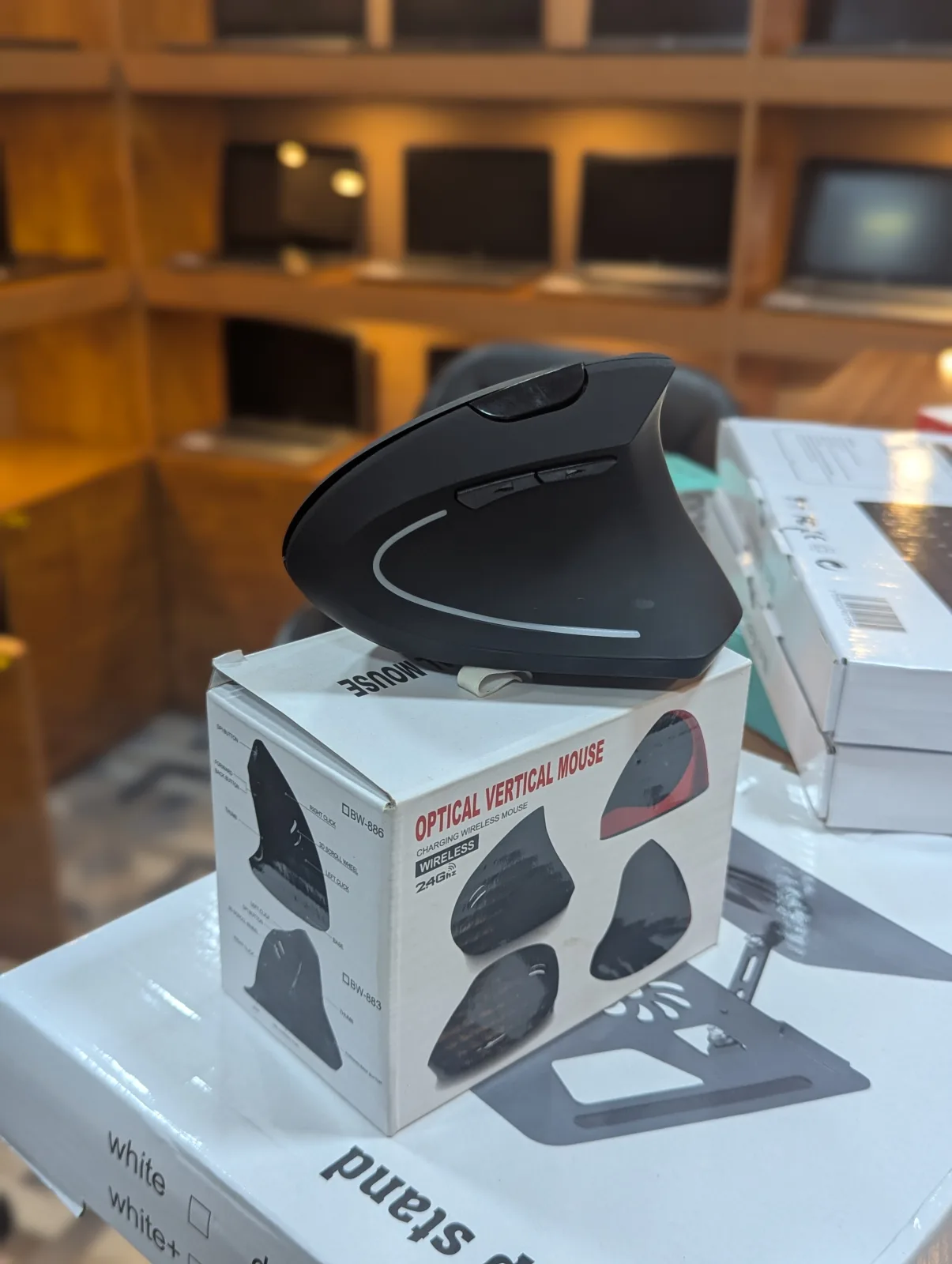 Optical Vertical Mouse Thumbnail 4