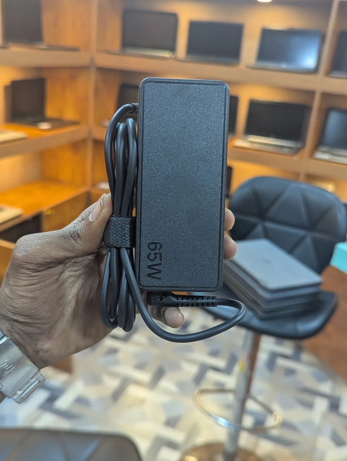 Universal Type C Adapter Thumbnail 3
