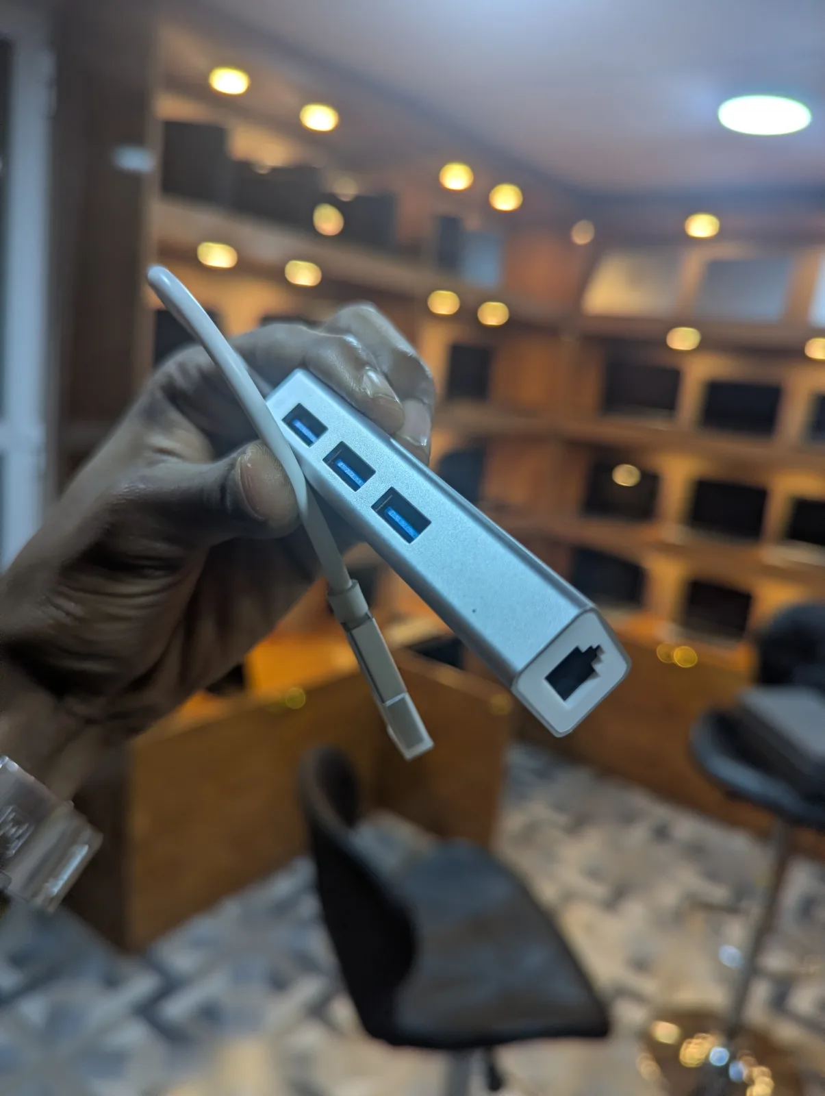 USB Hub Plus LAN Ethernet Port Thumbnail 8