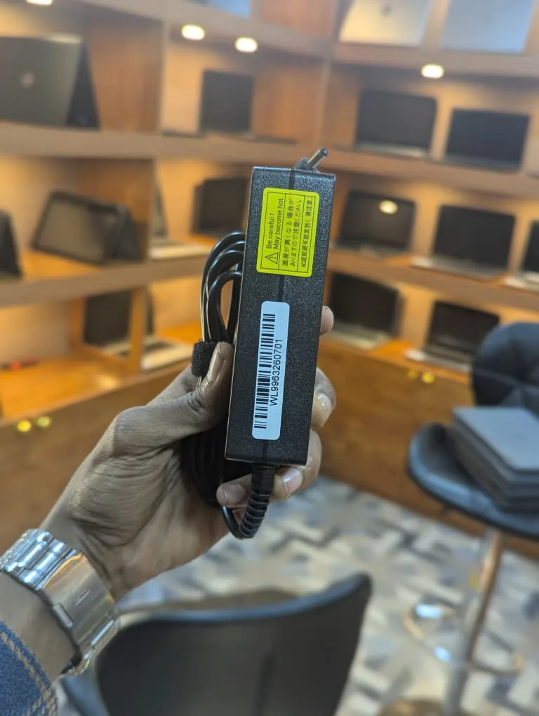 Dell Small Pin Adapter Thumbnail 4