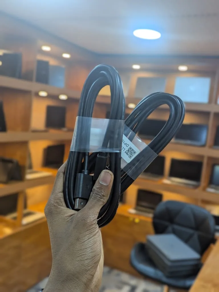 DP Display Port Cable Thumbnail 3